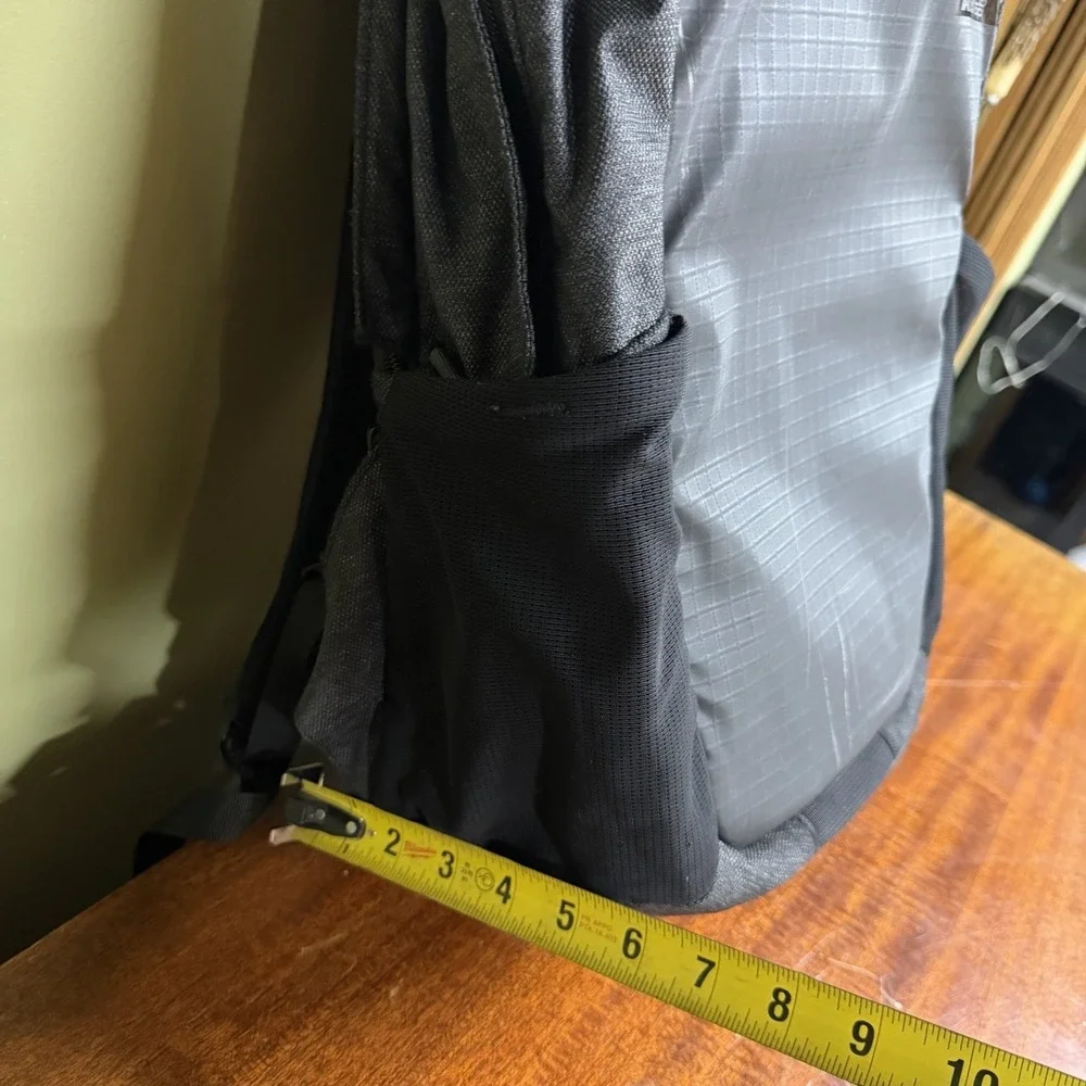 REI Co-op Signal 20 Pack Backpack Black 20L One Size Laptop Travel Aramid fiber